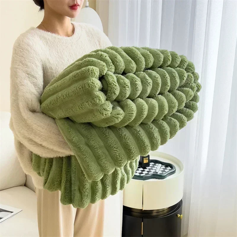 Faux Rabbit Fur Blanket – Plush Throw & Bedding Set Options