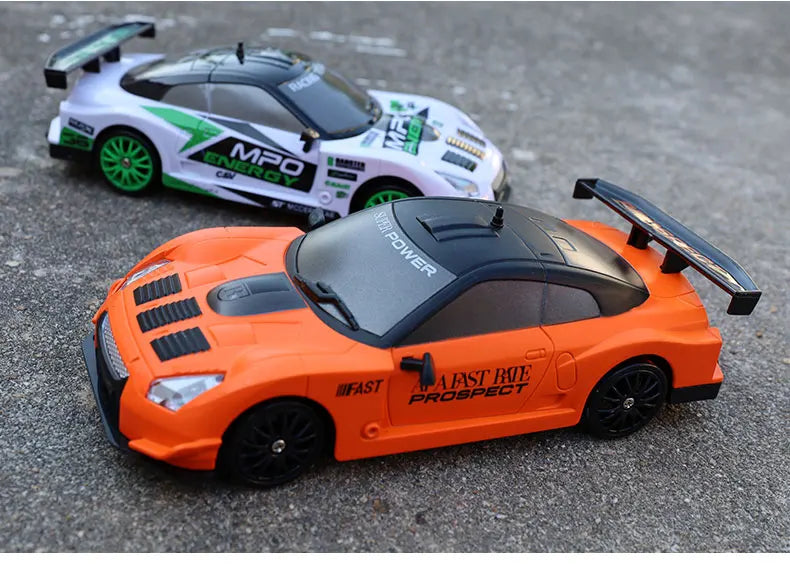 1:24 Scale 4WD RC Drift Car – 20KM/H High Speed LED Racing Vehicle