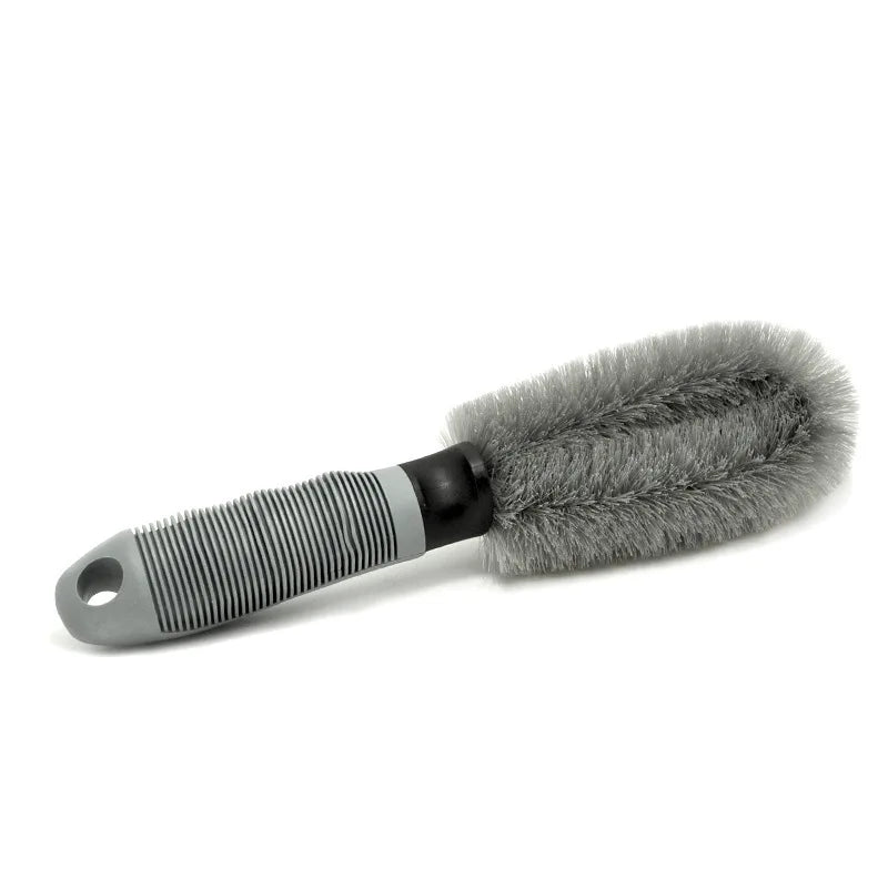Car Wheel & Tire Cleaning Brush — Professional Microfiber Rim Detailing Brush for Wet & Dry Use