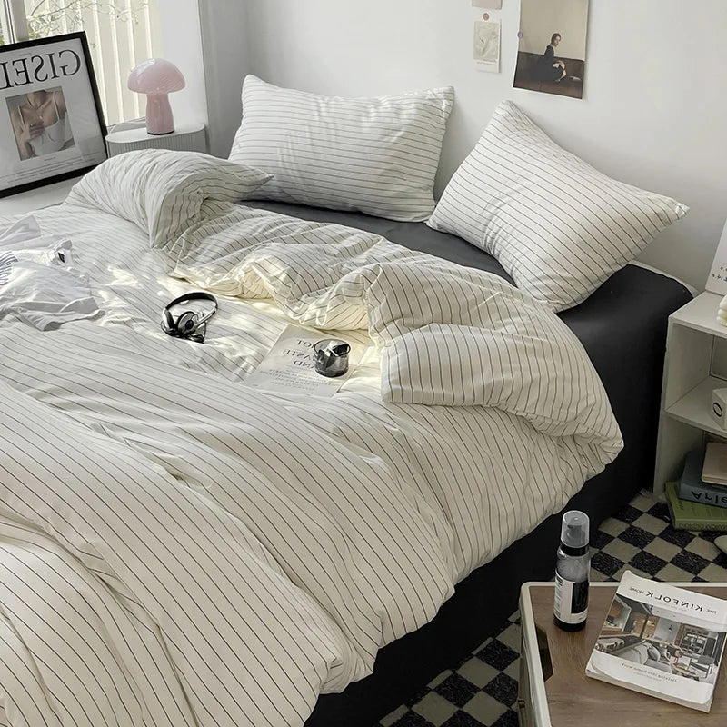 Stripes & Dots Duvet Cover Set – Quilt Cover, Bed Sheet & Pillowcases, Queen Size