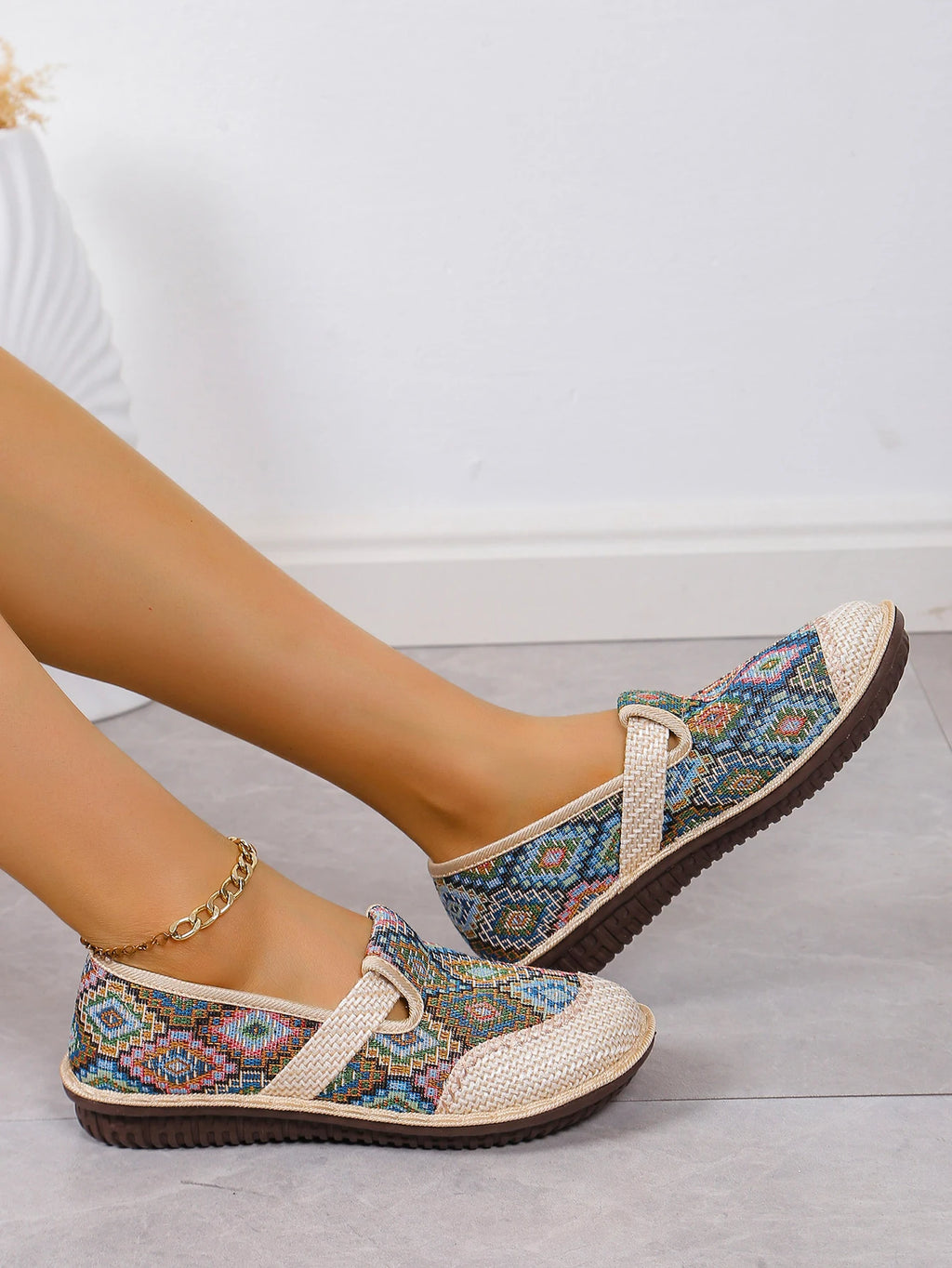 Women's Ethnic-Style Slip-On Flats – Soft Sole Anti-Slip Casual Shoes