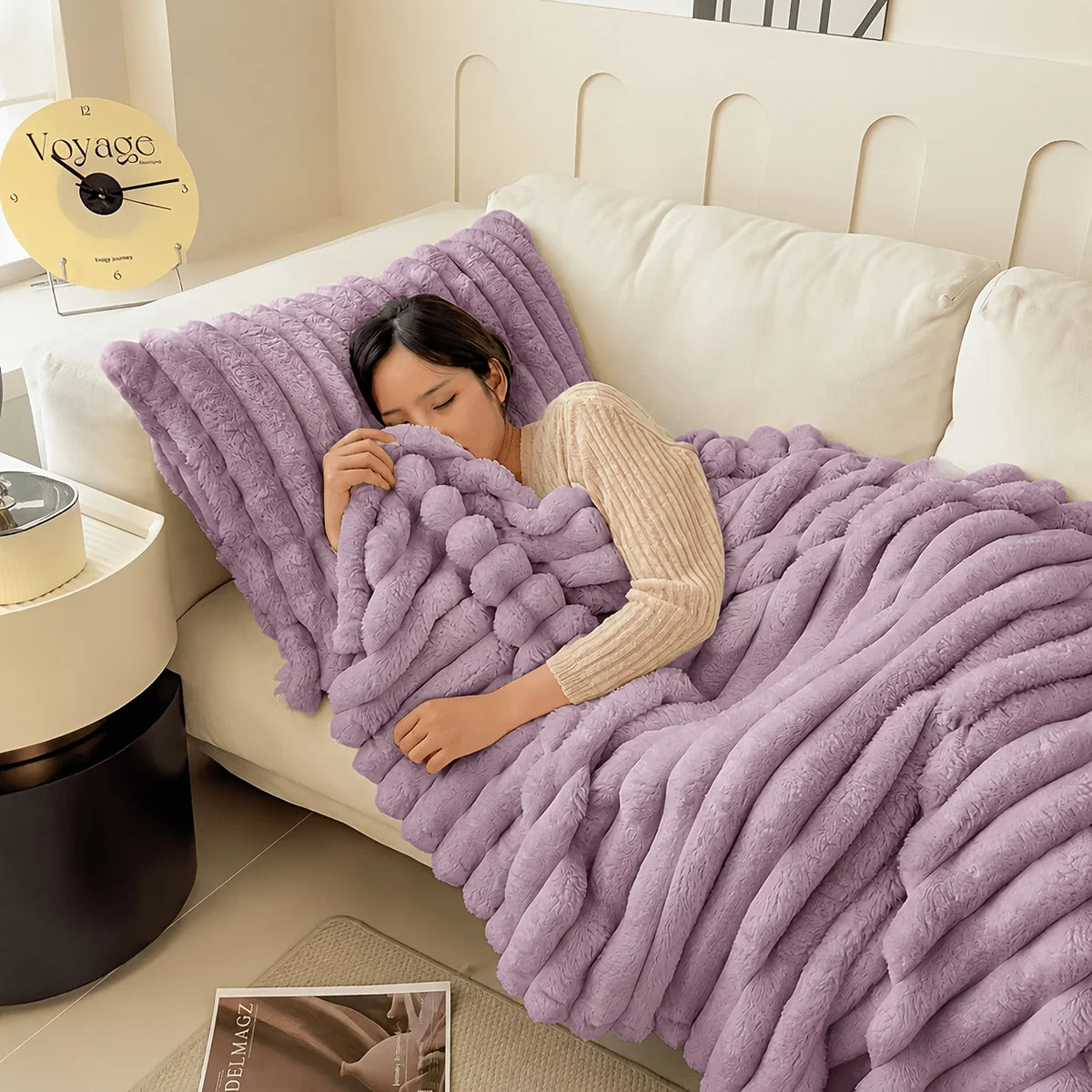 Fleece Throw Blanket – Soft Solid-Color Comfort