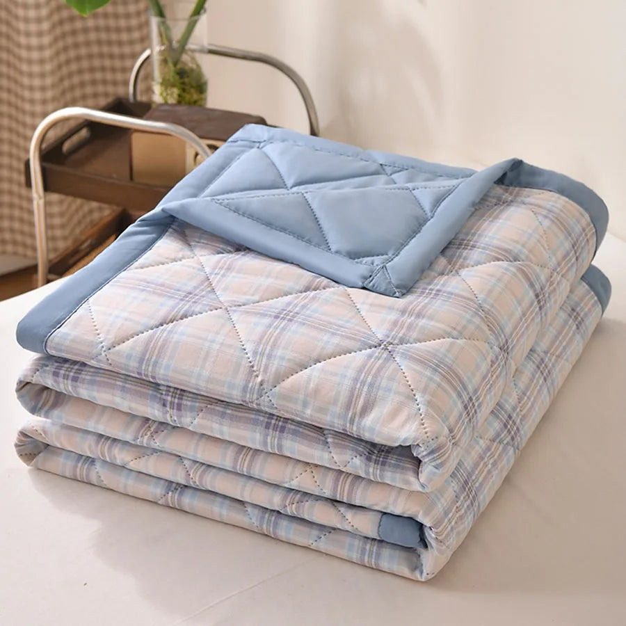 Summer Thin Comforter – Soft Air-Conditioned Quilt, Machine Washable, Single to Double