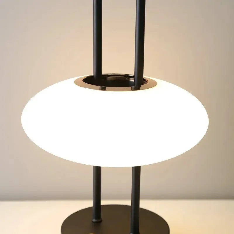Black Accent Lamp – Minimalist LED Lighting
