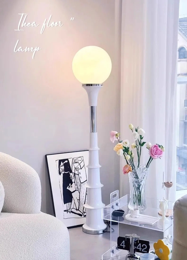 Colorful Floor Lamp – Memphis-Inspired Globe Design