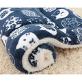 Bear Pattern Pet Sleeping Mat – Soft Thickened Fleece Dog & Cat Bed Blanket Pad, Washable
