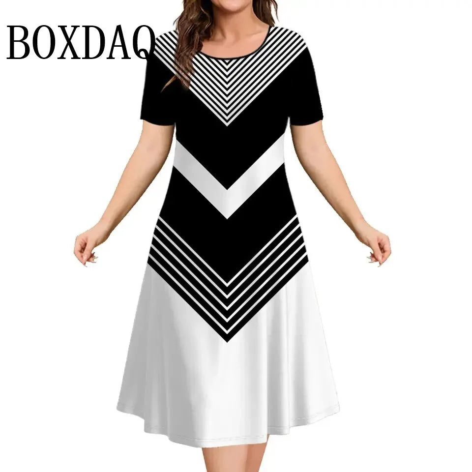 Contrast Stripe O-Neck Short Sleeve Plus Size Mini Dress — Casual Elegant Fashion Dress