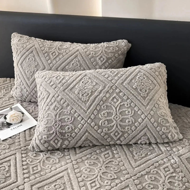 Winter Coral Plush Mattress Cover – High Elasticity Anti-Slip Breathable Bed Sheet