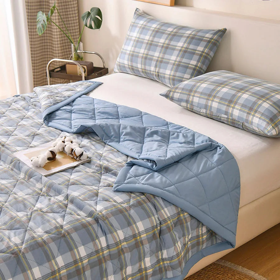 Summer Thin Comforter – Soft Air-Conditioned Quilt, Machine Washable, Single to Double