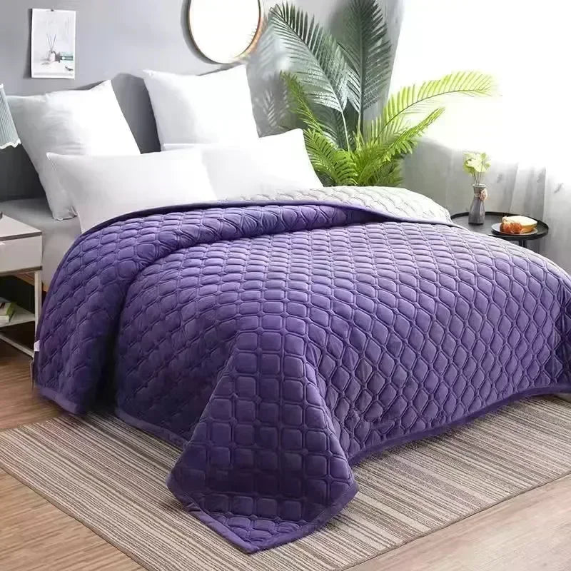 Flannel Geometric Bedspread – Super Soft Quilted Flat Sheet Blanket Cover, Twin to King