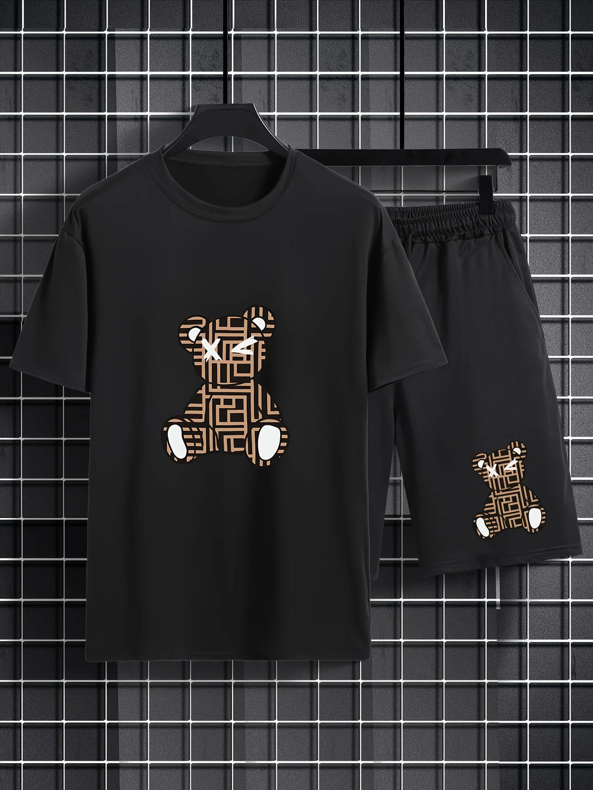 Men's Graffiti Doll Print Crew Neck Short Sleeve & Shorts Loose 2-Piece Set – Trendy Sport