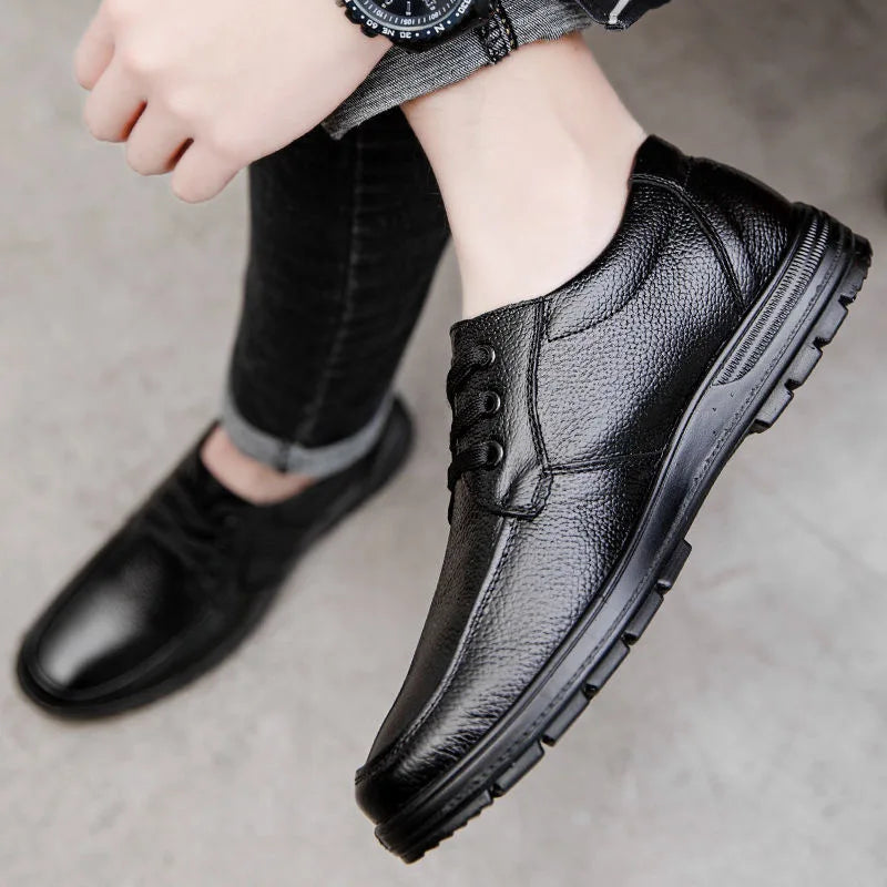 Men's Black Leather Lace-Up Casual Shoes