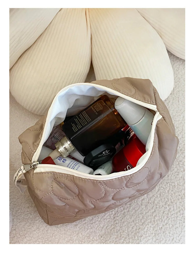 Large Capacity Cosmetic Clutch Bag – Women's Travel Makeup Storage Bag with Zipper