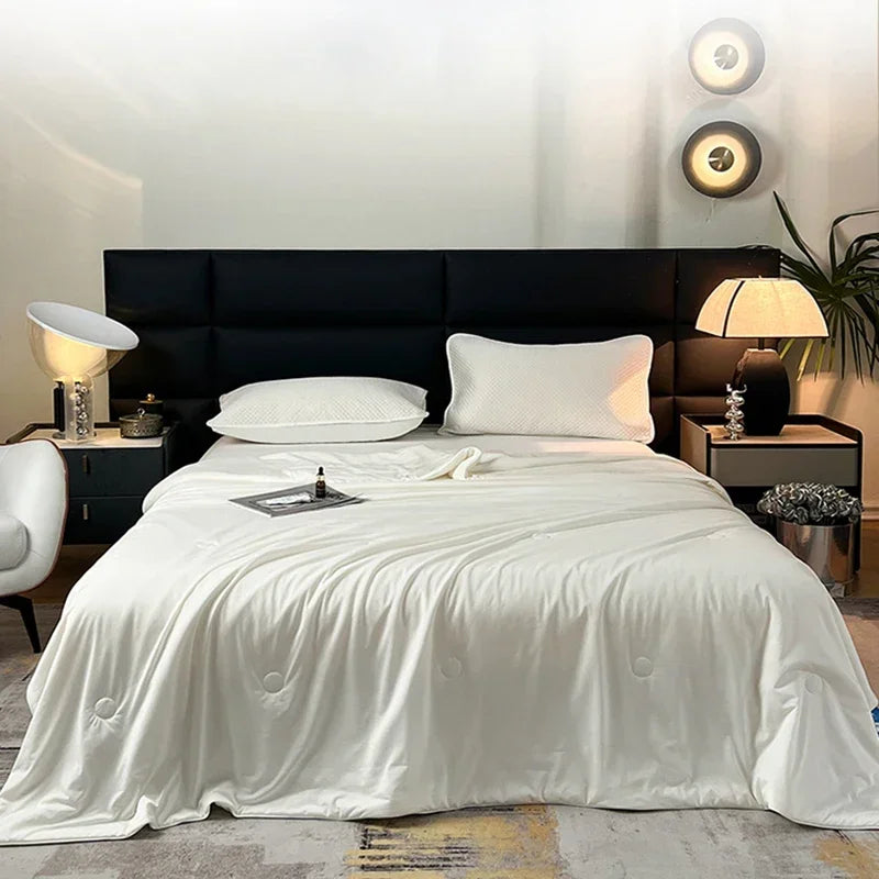 Ice Silk Cooling Blanket – Lightweight Smooth Summer Comforter, Twin & King, Air Condition Quilt
