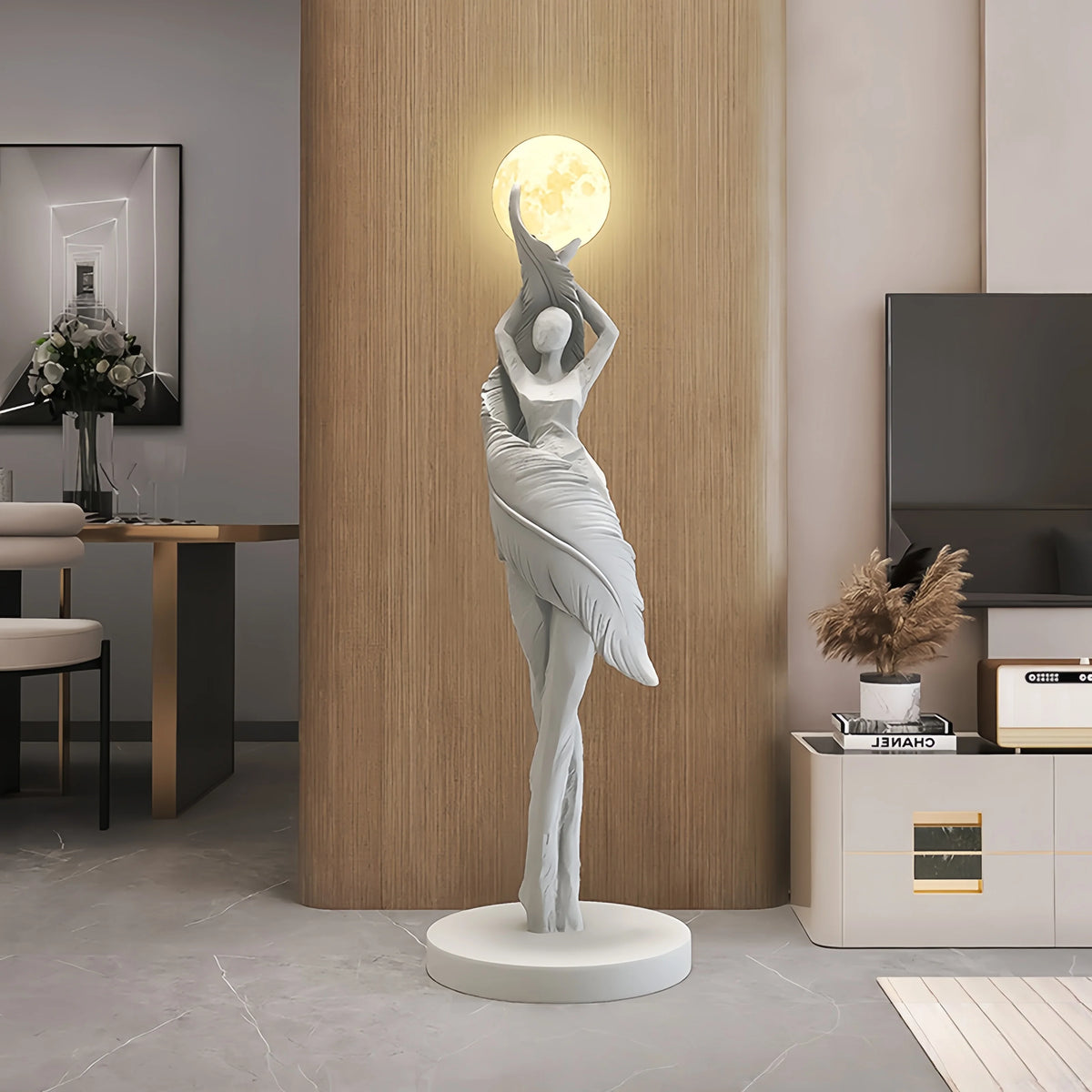 Sculptural Resin Lamp – 85 cm LED Accent
