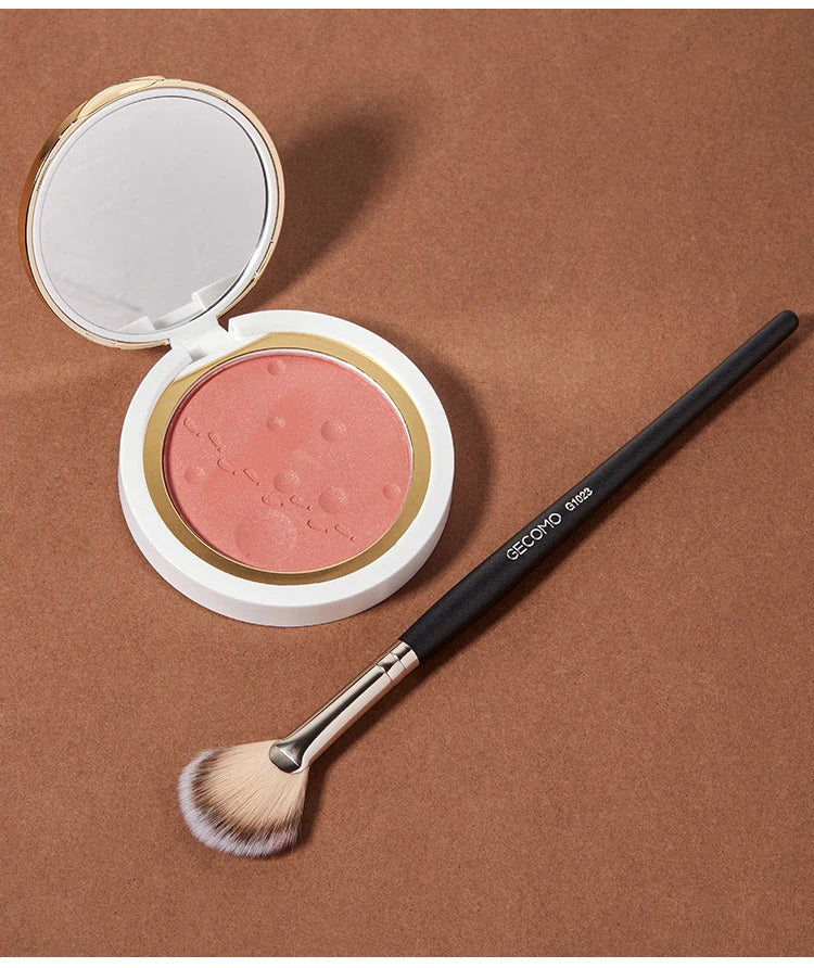 Soft Powder Blush & Highlighter Makeup Brush
