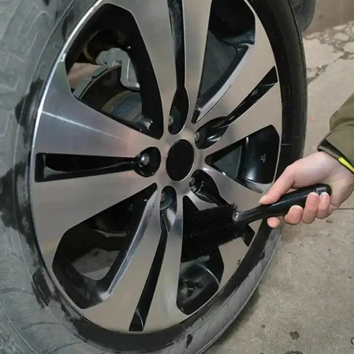Car Wheel & Tire Cleaning Brush — Professional Microfiber Rim Detailing Brush for Wet & Dry Use