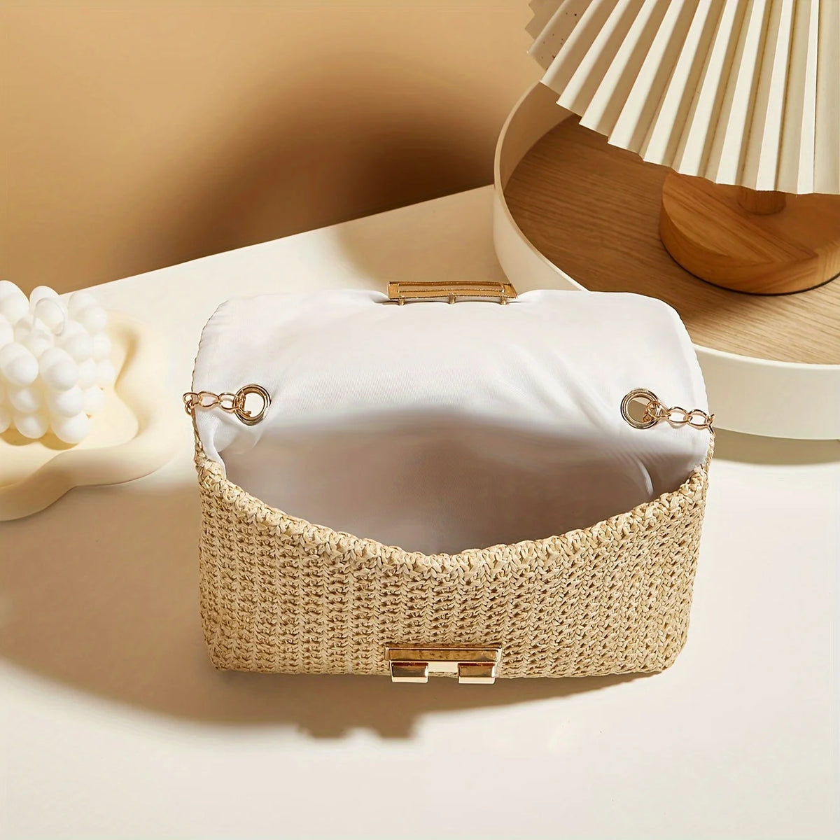 Woven Straw Shoulder Bag – Handwoven Crossbody Purse with Lock Closure for Women