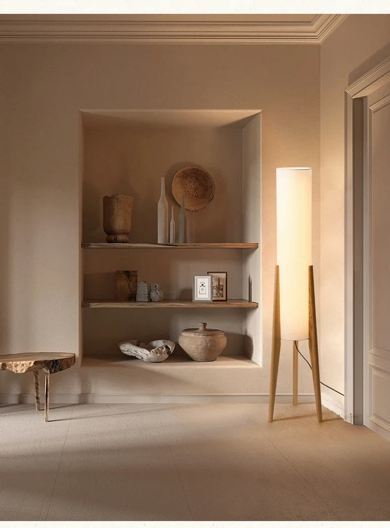 Wood Floor Lamp – Slim Fabric Shade Design