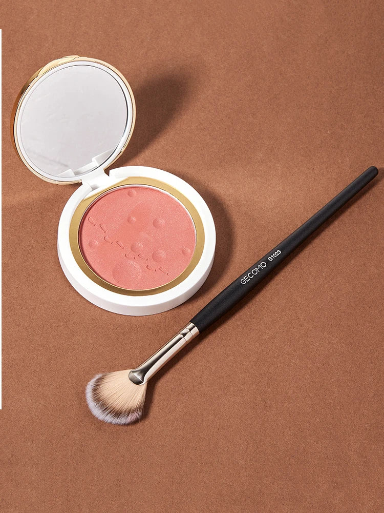 Soft Powder Blush & Highlighter Makeup Brush