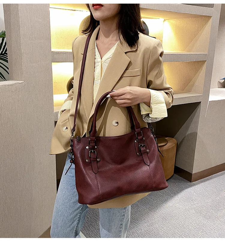 Vintage Patent Leather Pillow Shoulder Bag – Luxury Hobo Crossbody Handbag for Women
