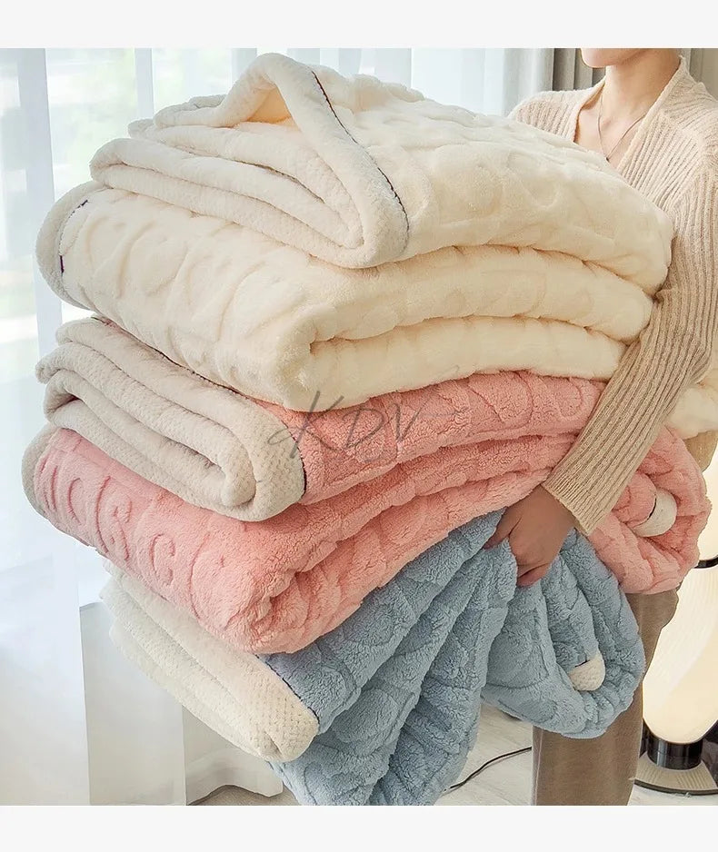 Heart Pattern Fleece Blanket – Cozy Throw & Bedding Sets