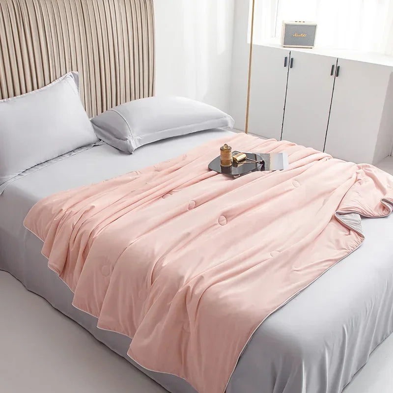 Ice Silk Cooling Blanket – Lightweight Smooth Summer Comforter, Twin & King, Air Condition Quilt