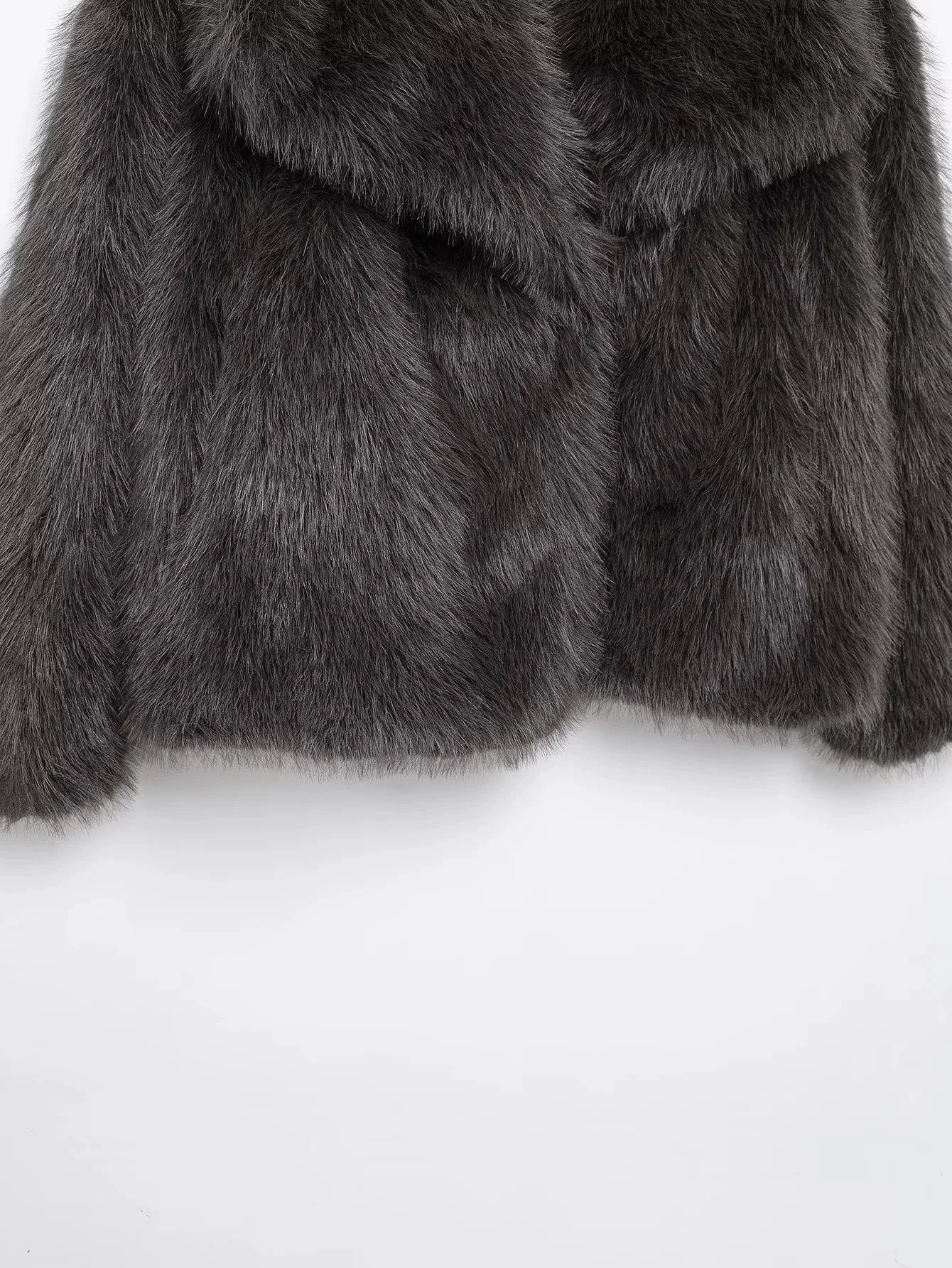 Women's Oversized Faux Fur Jacket – Single-Breasted Elegant Warm Coat