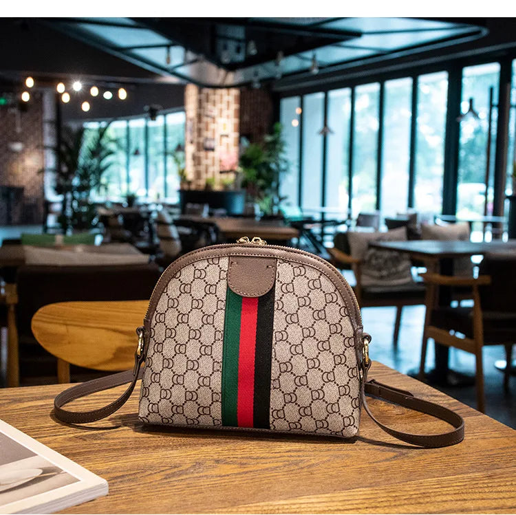 Retro Mini Shell Crossbody Bag – Urban Minimalist PVC Shoulder Bag for Women