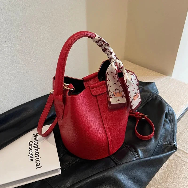 Fashion Simple PU Leather Bucket Shoulder Bag – Luxury Commuter Handbag for Women