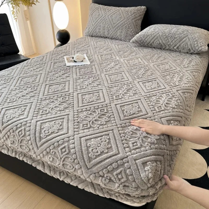 Winter Coral Plush Mattress Cover – High Elasticity Anti-Slip Breathable Bed Sheet