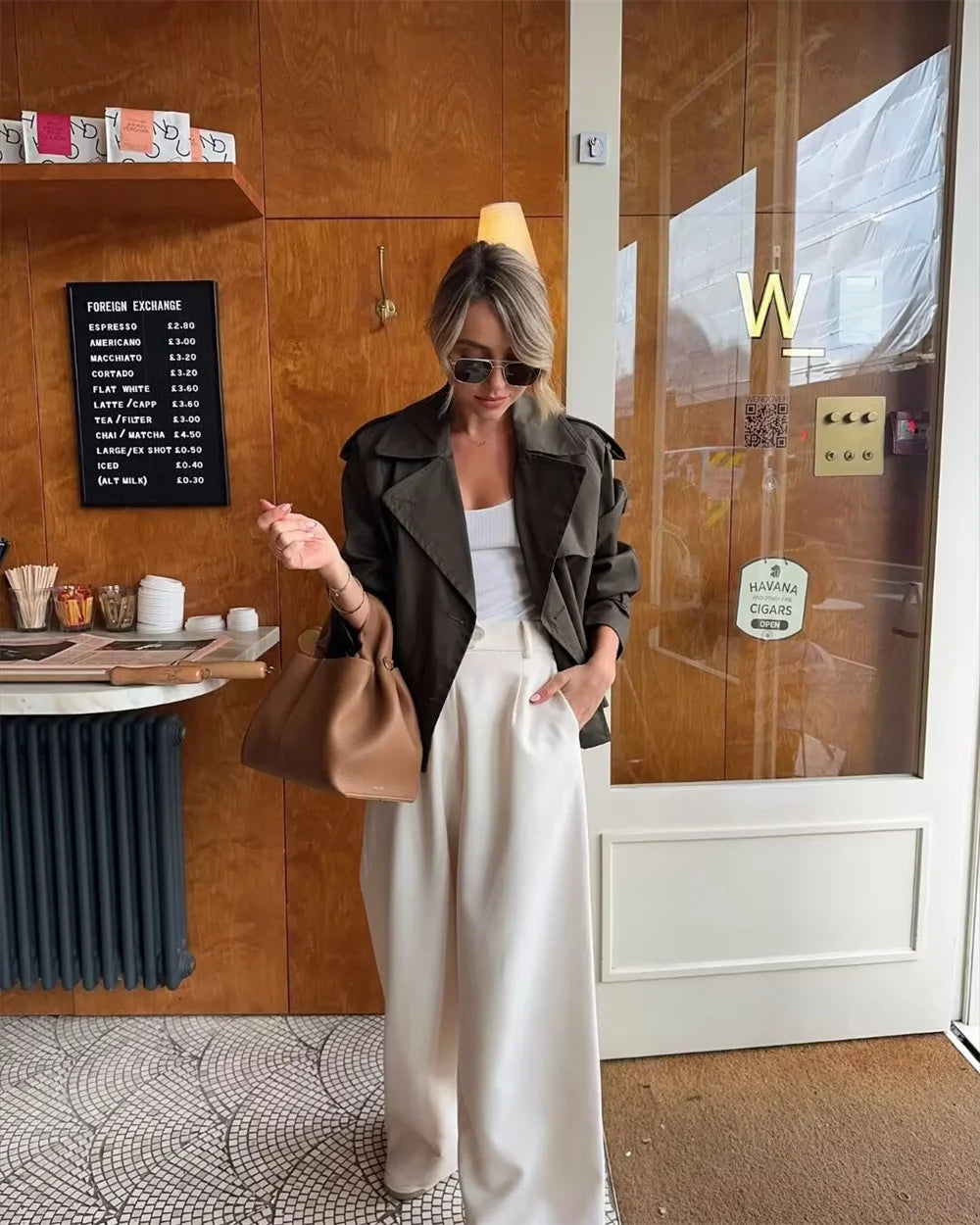 Women's Vintage Cropped Trench Jacket – Double-Breasted High-Waist Streetwear Coat
