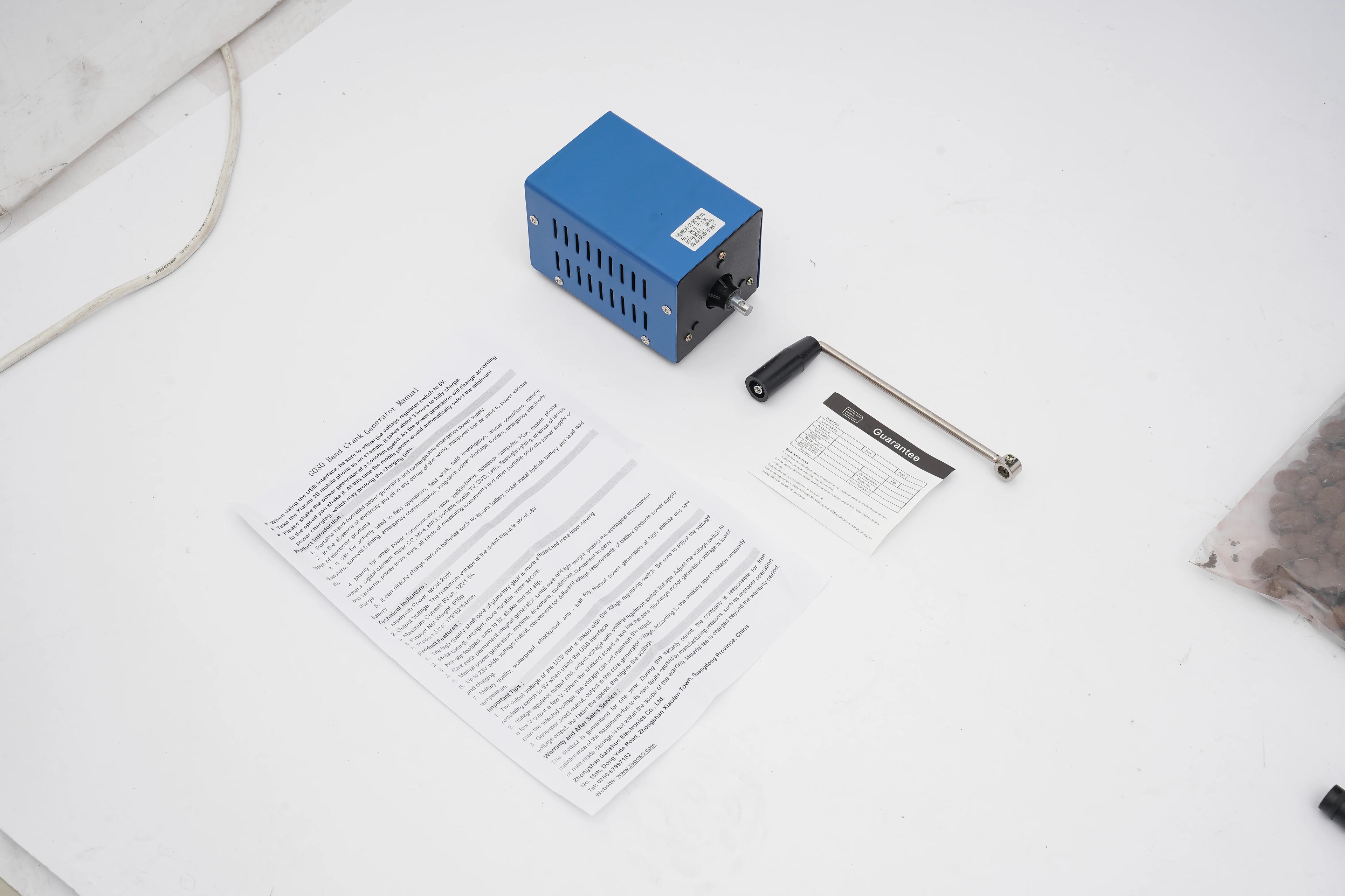Hand Crank Generator — 20W Portable Emergency Power Bank with USB Output for Survival, Camping & Travel
