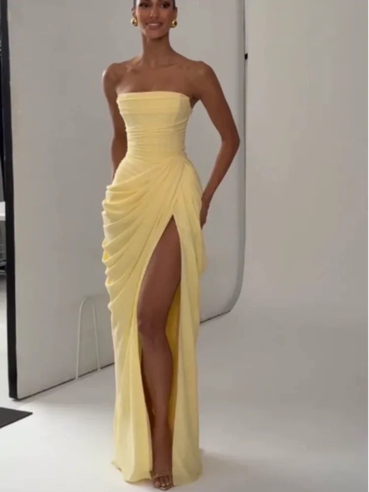 Elegant Yellow Strapless Pleated Maxi Gown — Waist-Cinching Split Evening Dress