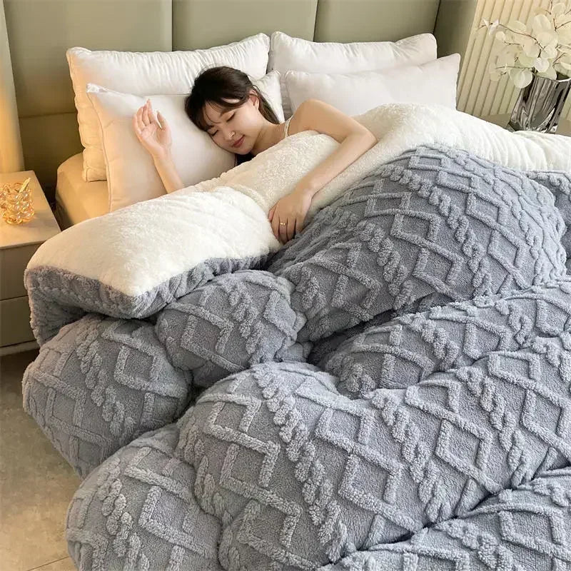 Thick Plush Bed Blanket – Faux Lamb Fleece Winter Comfort