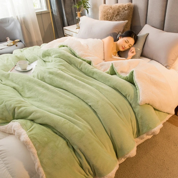Wool Throw Blanket – Double-Sided Warm Winter Bed Blanket & Sofa Cover, Camping & Queen
