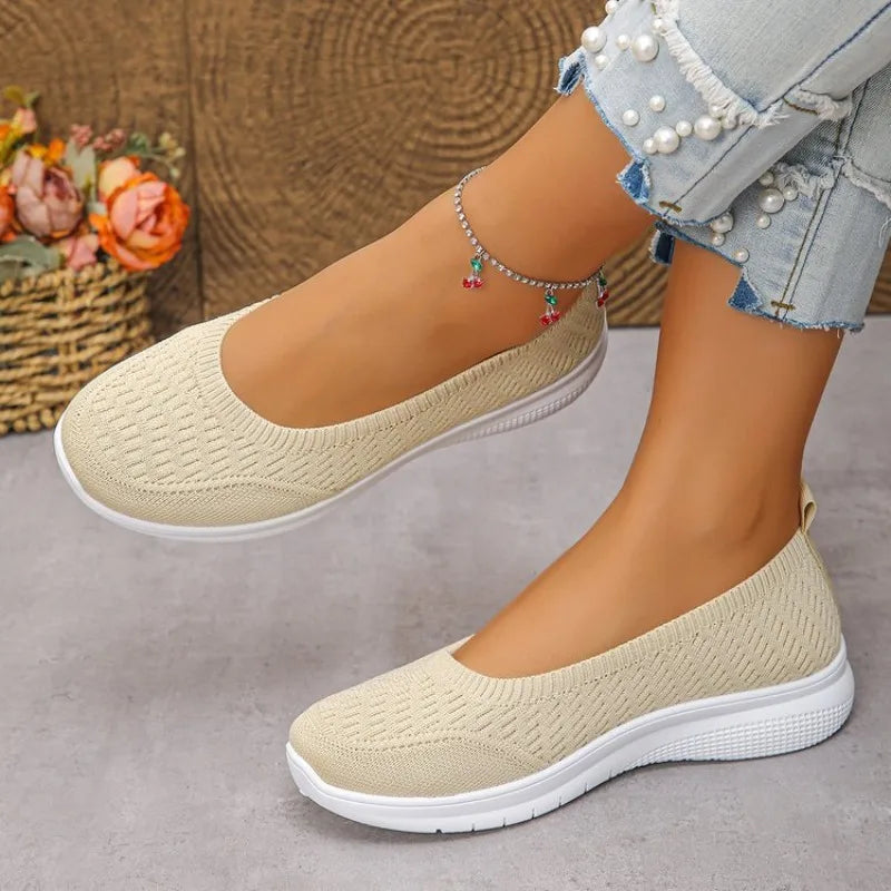 Women's Soft Sole Comfortable Sneakers – Lightweight Summer 2026 Shoes
