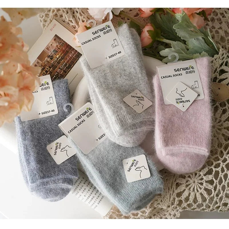 Thick Cashmere-Blend Winter Crew Socks