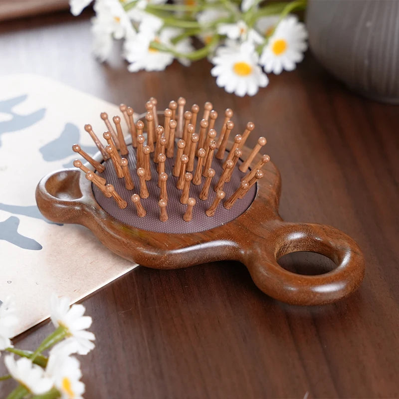 Cartoon Cat Wooden Scalp Massage Comb — Gua Sha Hair & Scalp Stimulator