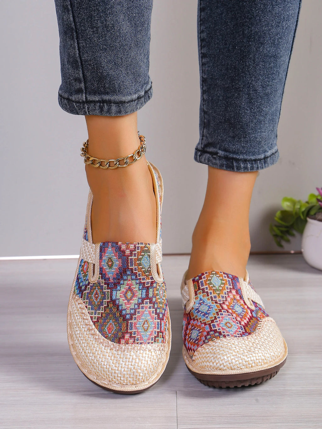 Women's Ethnic-Style Slip-On Flats – Soft Sole Anti-Slip Casual Shoes