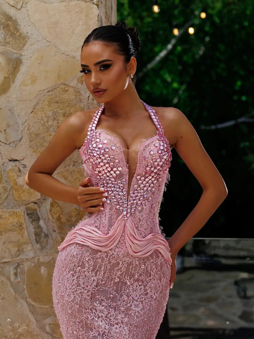 Fashion Evening Dresses For Women Halter Neck Sleeveless Wrap Gown Lace Rhinestone Sweep Train Dress Party Customized vestidos
