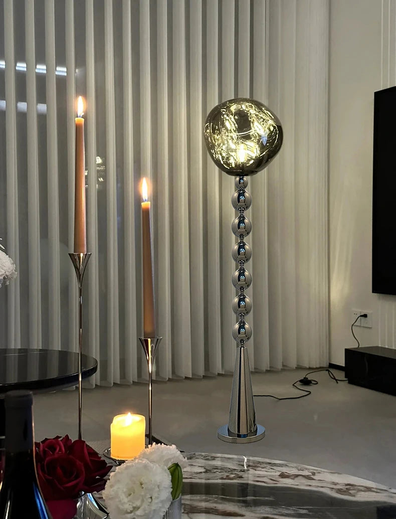 LED Floor Lamp – 150 cm Black or Silver