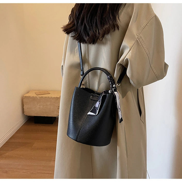 Fashion Simple PU Leather Bucket Shoulder Bag – Luxury Commuter Handbag for Women