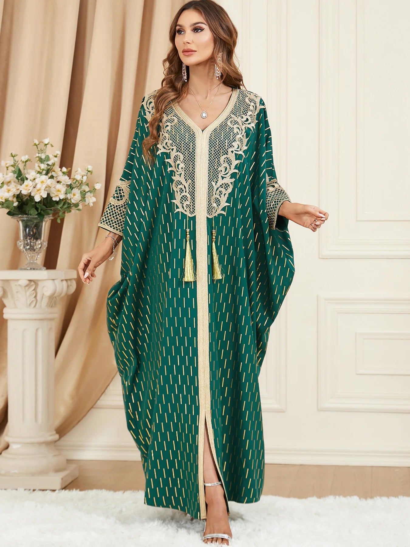 Muslim Abaya Bat Sleeve V-Neck Tassel Evening Dress — Loose Elegant Dubai Maxi Robe