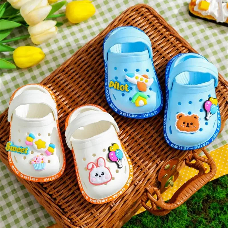 Kids' Fun Print Flat Sandals – Soft Sole Garden Clogs for Boys & Girls