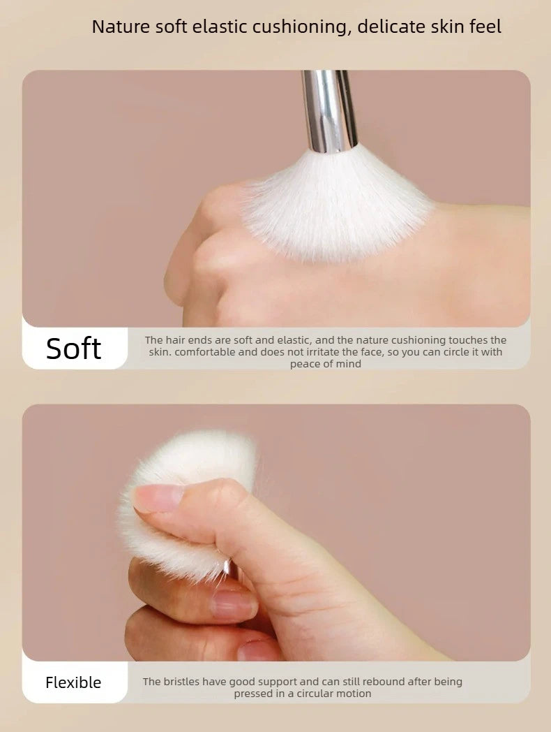 Soft Facial Cleansing Brush – Pore-Cleansing Face Wash & Mask Application Brush