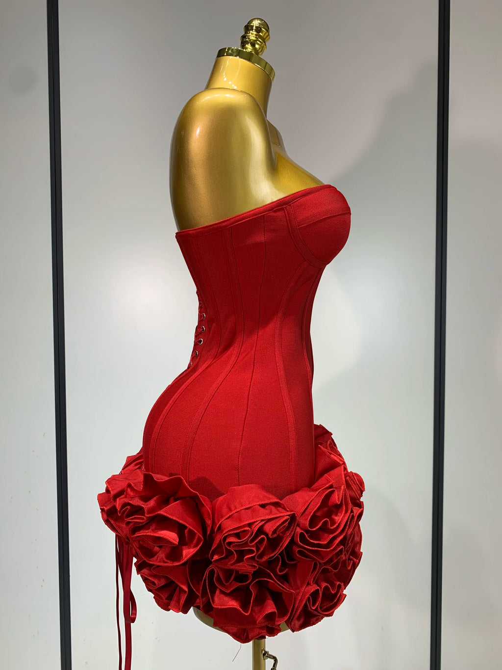 Flower Embellished Strapless Bandage Mini Dress — Backless Bodycon Celebrity Party Dress
