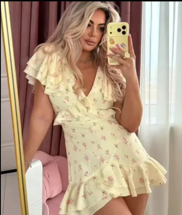 Women's Ruffled Floral Short Skirt – V-Neck Pleated Dress Shorts for Spring & Summer 2026