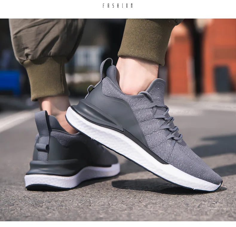 Men's Lightweight Mesh Lace-Up Sneakers