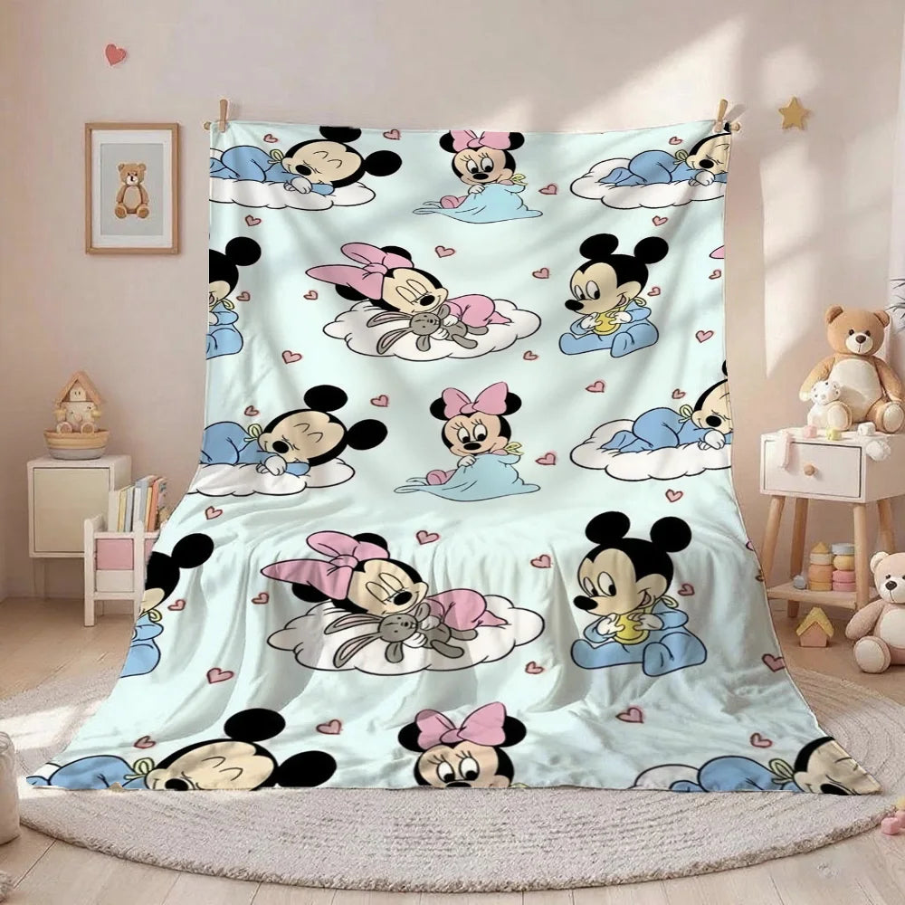 Minnie Mouse Throw Blanket – Cute Soft Flannel for Bed, Sofa, Camping & Travel, Gift